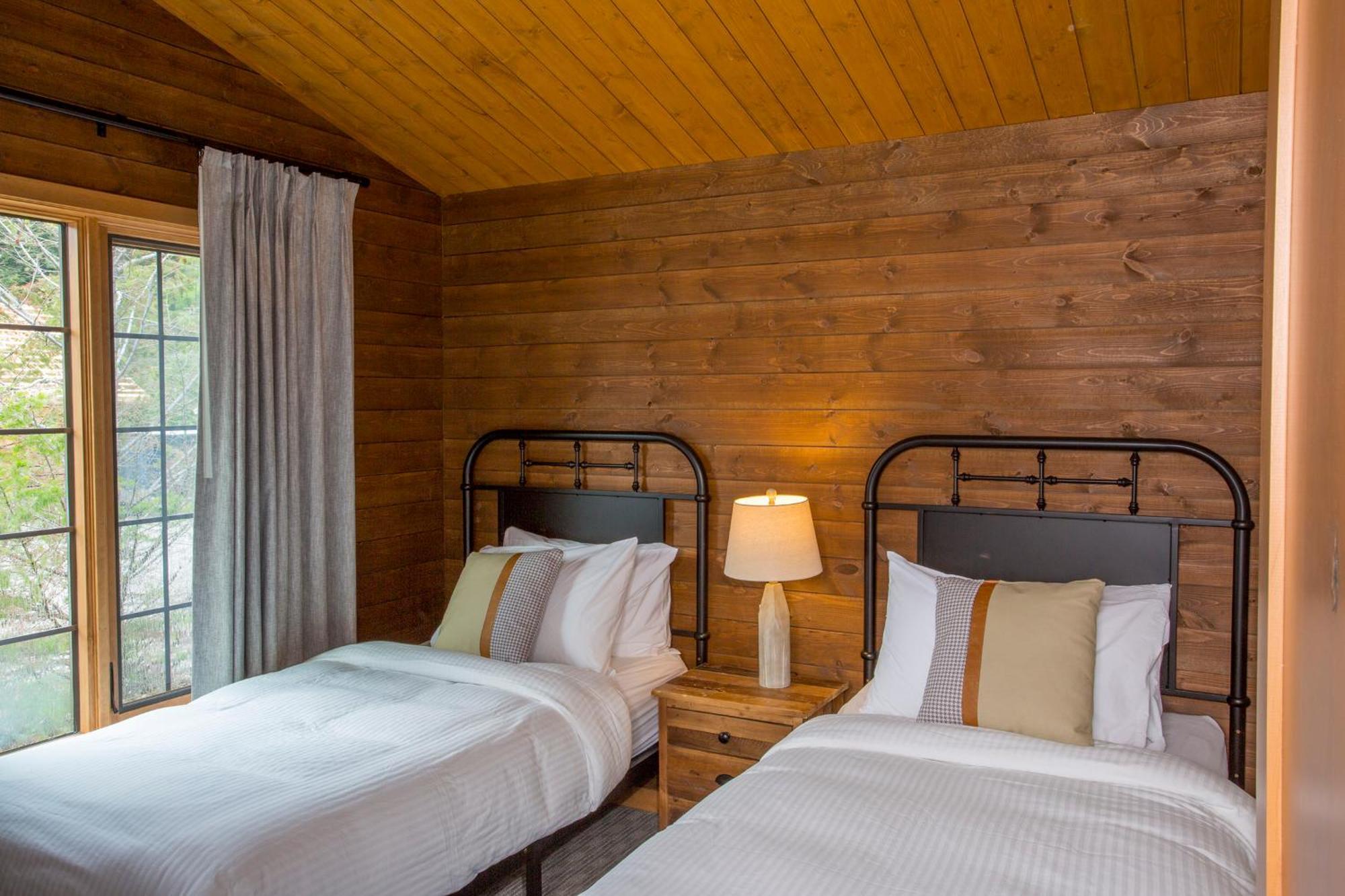 Bear Hill Lodge Jasper Eksteriør billede